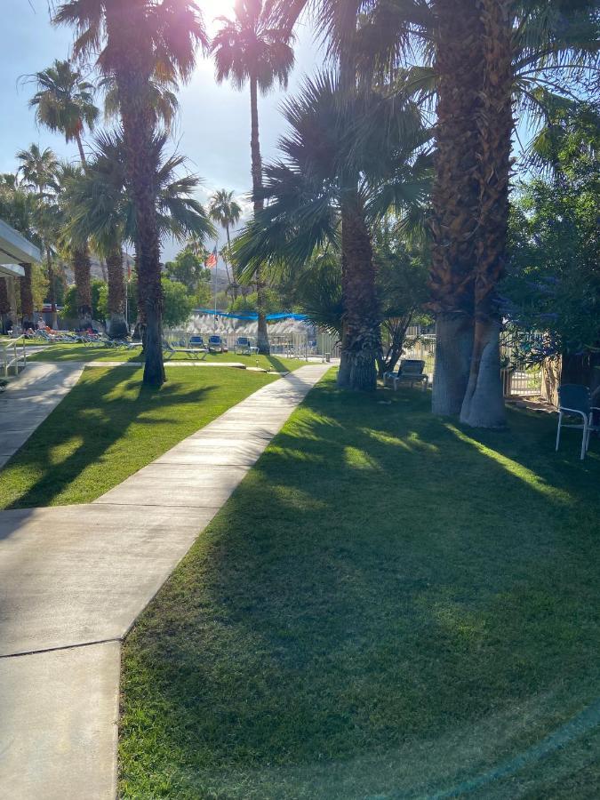 Ccbc Resort Hotel - A Gay Men'S Resort Cathedral City Eksteriør bilde